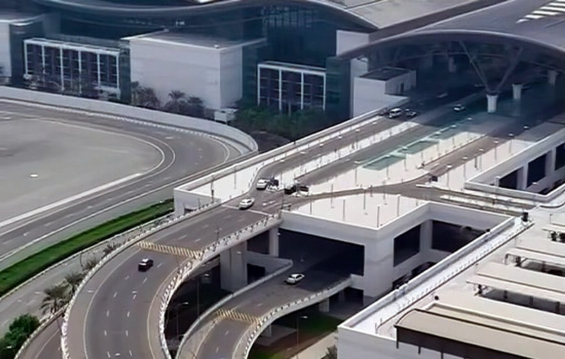 مواقف مطار مسقط للفترات الطويلة والقصيرة Muscat Airport Parking