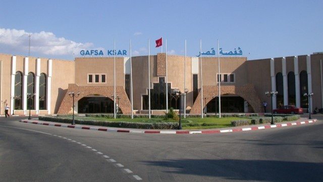 مطار قفصة قصر الدولي - جنوب تونس