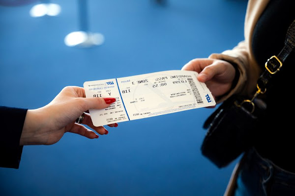 استعلام عن رحلة طيران برقم الحجز